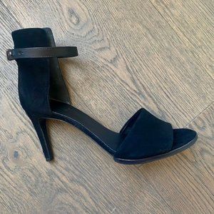 Vince Brand Heels in Black Suede Sz 8